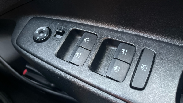 Hyundai i10 1.0 MPi SE Connect 5dr Petrol Hatchback